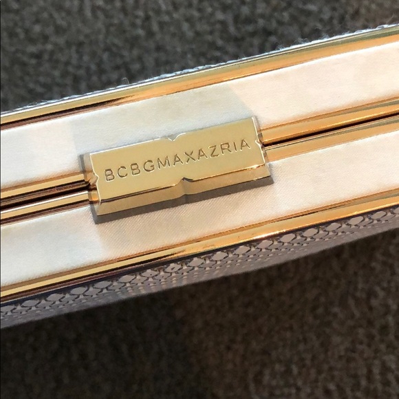 BCBG maxazria clutch - Picture 6 of 8